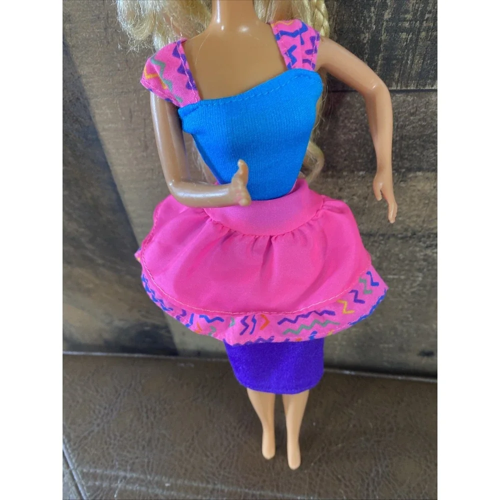 Vintage 80s Barbie‎ Doll in Easy Living Fashions Outfit 90s China 1966 On Back